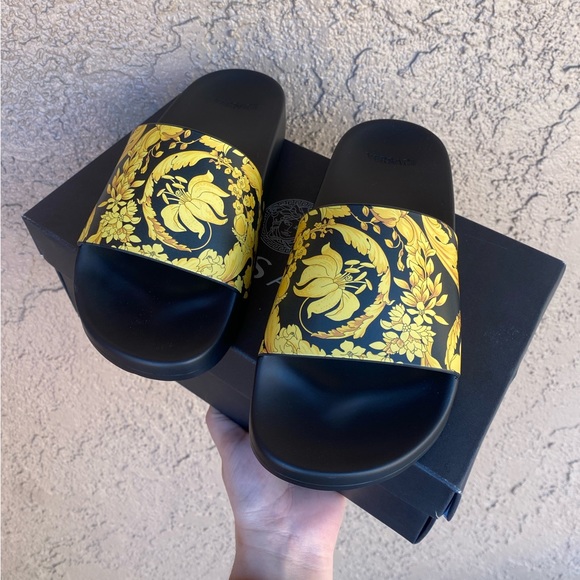 Versace Barocco Slides - Picture 1 of 4